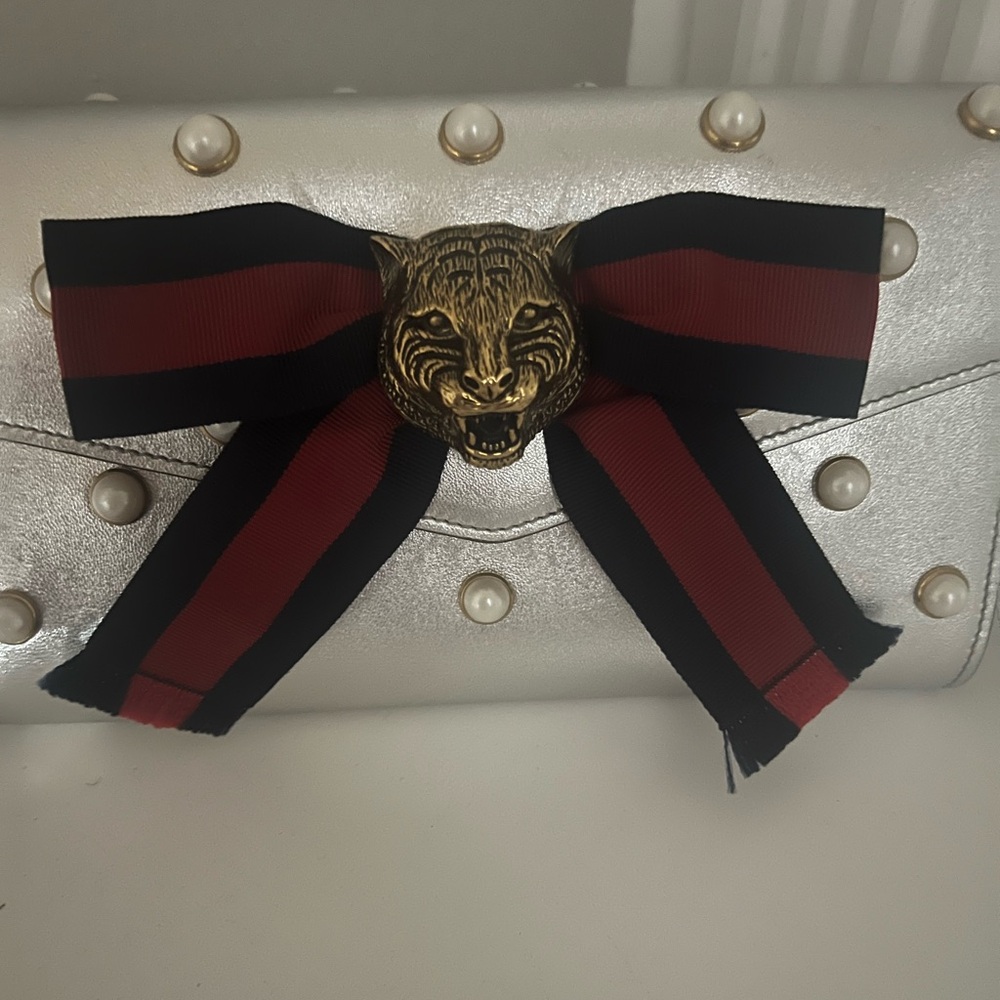 Gucci Metallic Silver Clutch with Bow Tiger Accent
